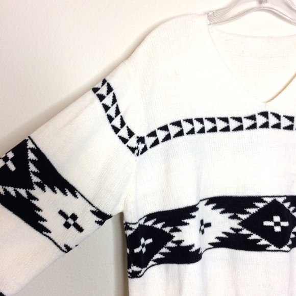 Oversized Vintage sweater long sleeve v neck tribal Aztec boho jumper 90’s print - Picture 7 of 8